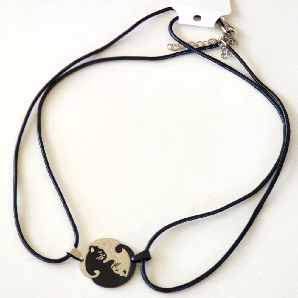 ☯️ Yin Yang Cat necklace set